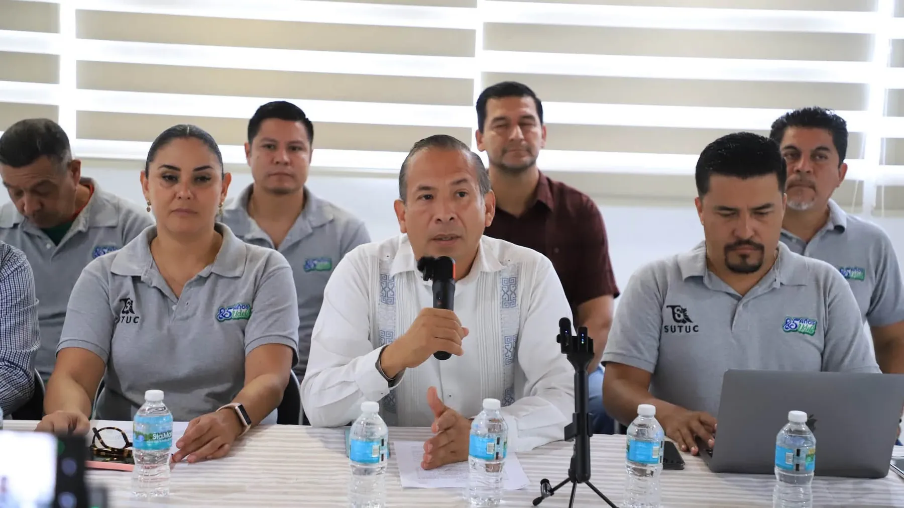 Luis Enrique Zamorano Manríquez, presidente estatal del INDET Colima, durante la rueda de prensa de la eliminatoria estatal 2026